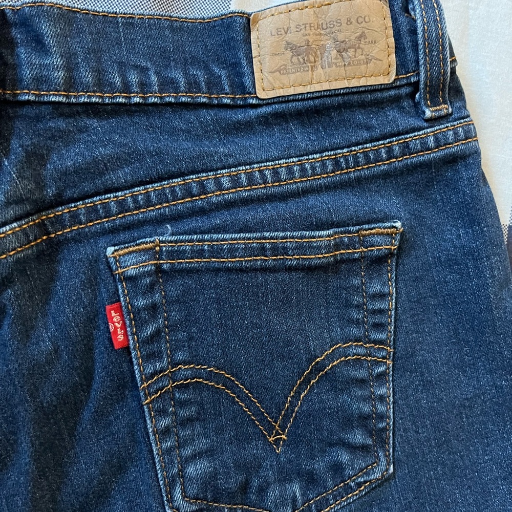 Levi's 505 Women's Straight Leg Jeans in Dark Blue - Picture 6 of 7